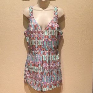 Mustard Seed Women’s shorts romper size L